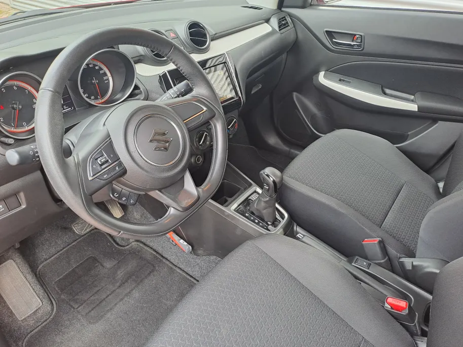 Suzuki Swift 1.2 Select AUTOMAAT | Airco | Stoelverwarming | DAB | Camera | Bluetooth | Apple Carplay / Android Auto