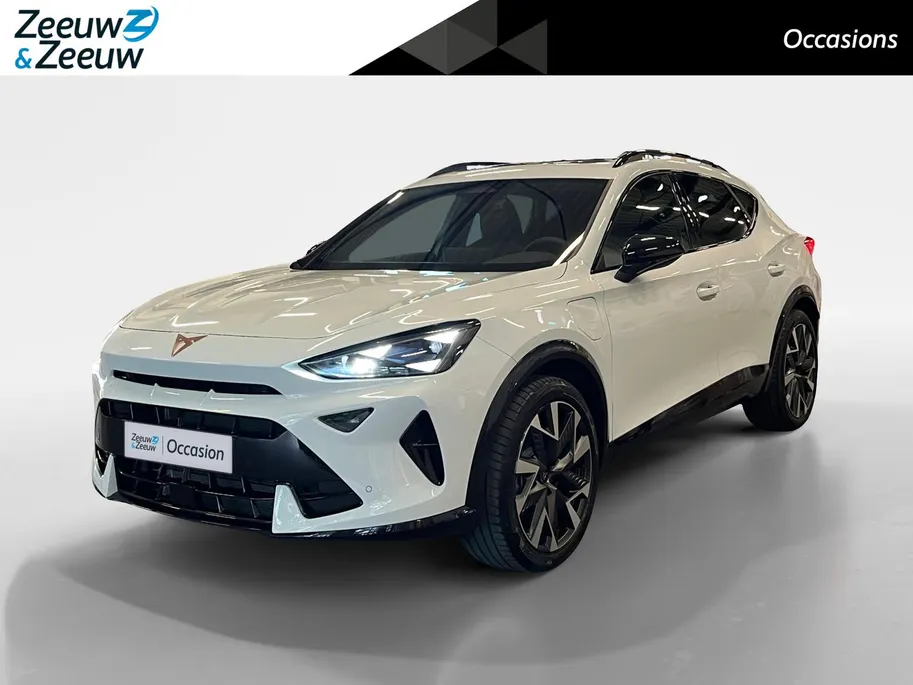 CUPRA Formentor 1.5 TSI e-Hybrid Business | Panoramadak | Stuur verwarming etc! | Trekhaak | Super compleet en helemaal nieuw!