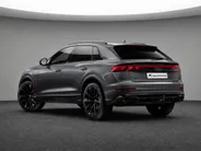 Audi Q8 60 TFSI e quattro Competition Plus 490 PK · Glazen panoramadak · B&O Premium 3D · Decoratielijsten mat carbon twill