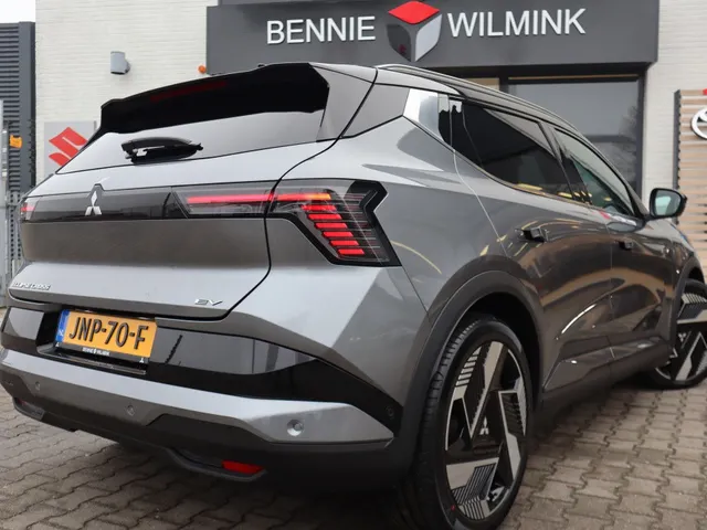 Mitsubishi Eclipse Cross Instyle 87 kWh