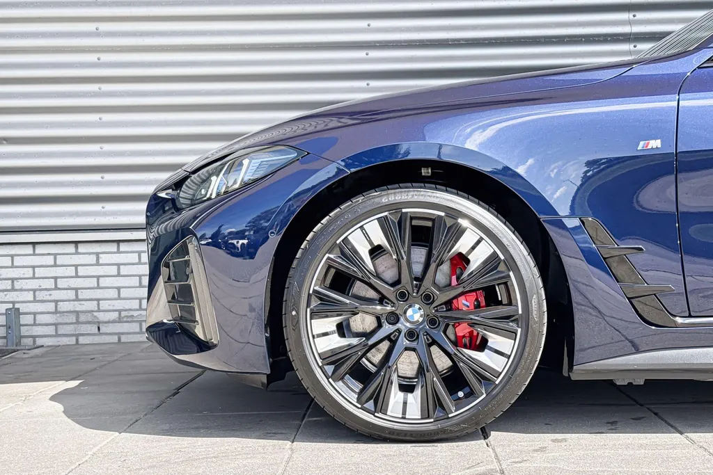 BMW i4 M60 84 kWh