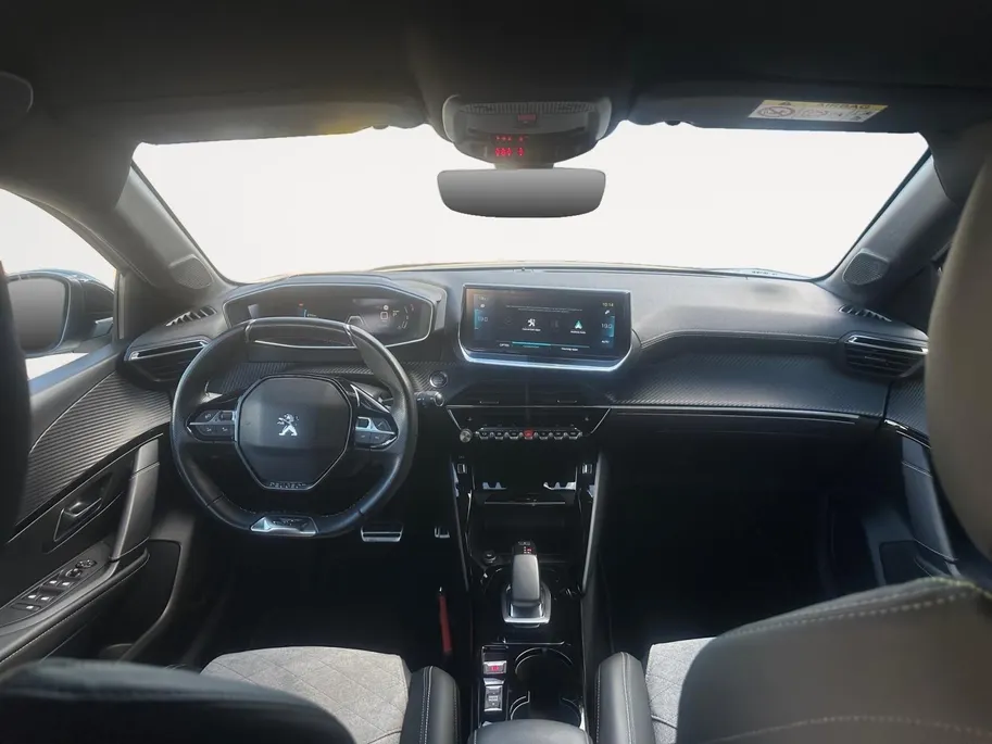 Peugeot e-208 EV GT 350 50 kWh | SOH 91% | CAMERA | LED | SPORTSTOELEN | SFEER VERLICHTING |