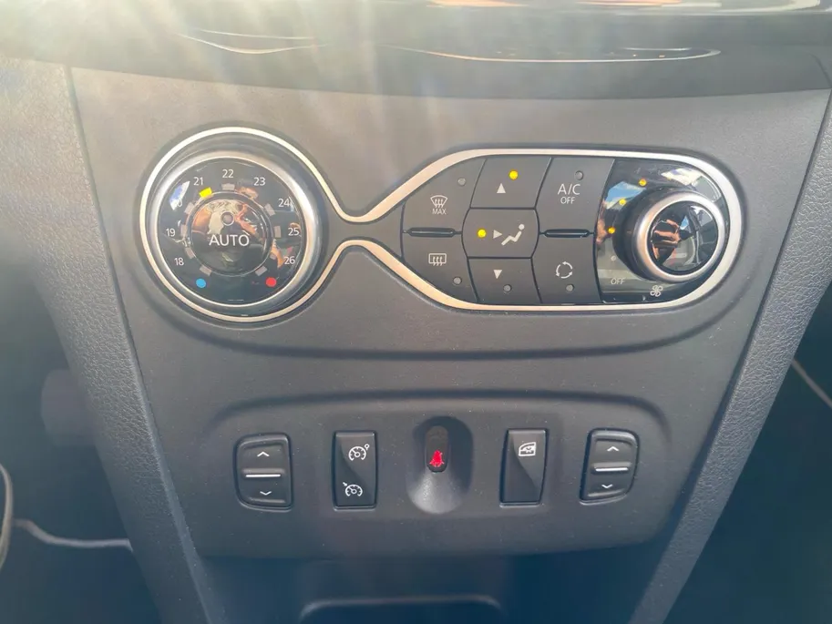 Dacia Sandero 0.9 TCe Tech Road Navi | Camera | Trekhaak | Cruise | Etc.