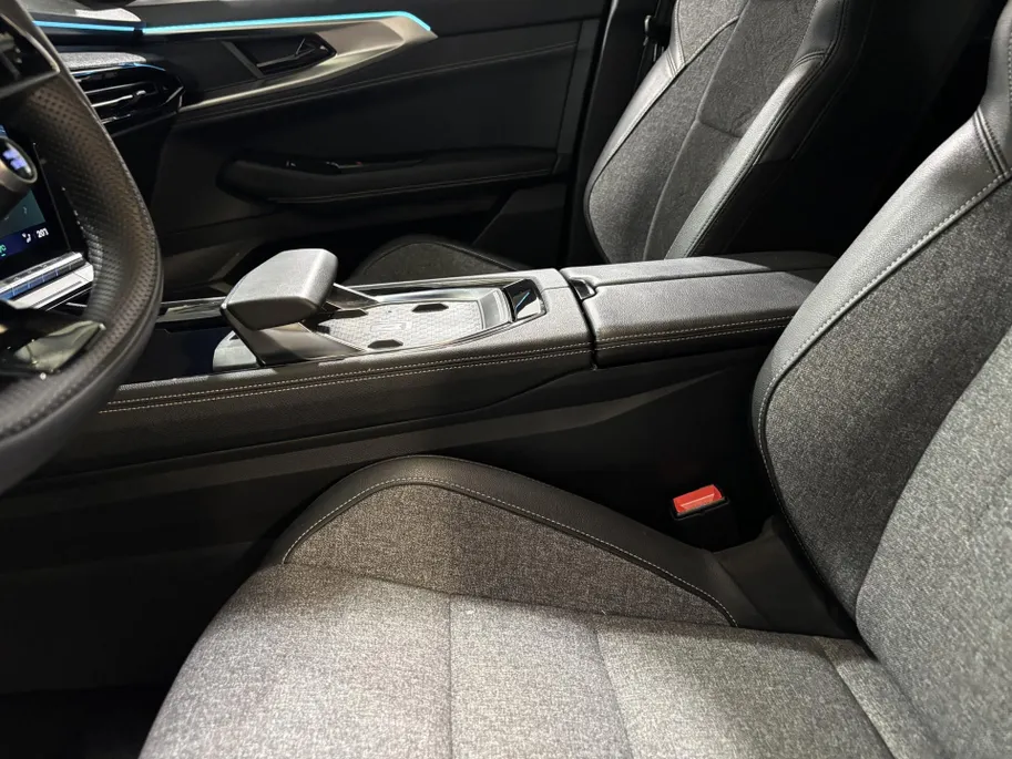 Renault Rafale 200PK E-Tech Full Hybrid Techno Automaat | All Season Banden | Blind Spot | Google Built-In Navi | Camera | Digital Cockpit | Apple CarPlay/Android Auto | Adaptive Cruise Control |