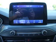Ford Focus 1.0 EcoBoost Hybrid Active | NAVI | CAMERA | WINTERPAKKET |