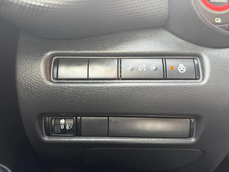 Nissan Juke 1.6 Hybrid N-Design WK DEAL € 500,- korting |Lichtmetalen velgen | Metallic lak| Navigatie | Camera | Automaat | Stuur/Stoel verwarming