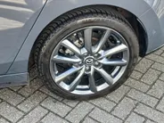 Mazda 3 Hatchback Luxury edition / All-seasons / Navi / Cruise / Climate