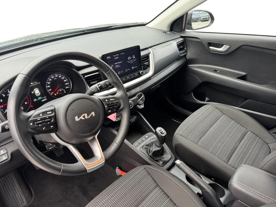 Kia Stonic 1.0T MHEV DynamicLine | Airco | Camera | Cruise Control | LM Velgen | Apple Carplay & Android Auto |
