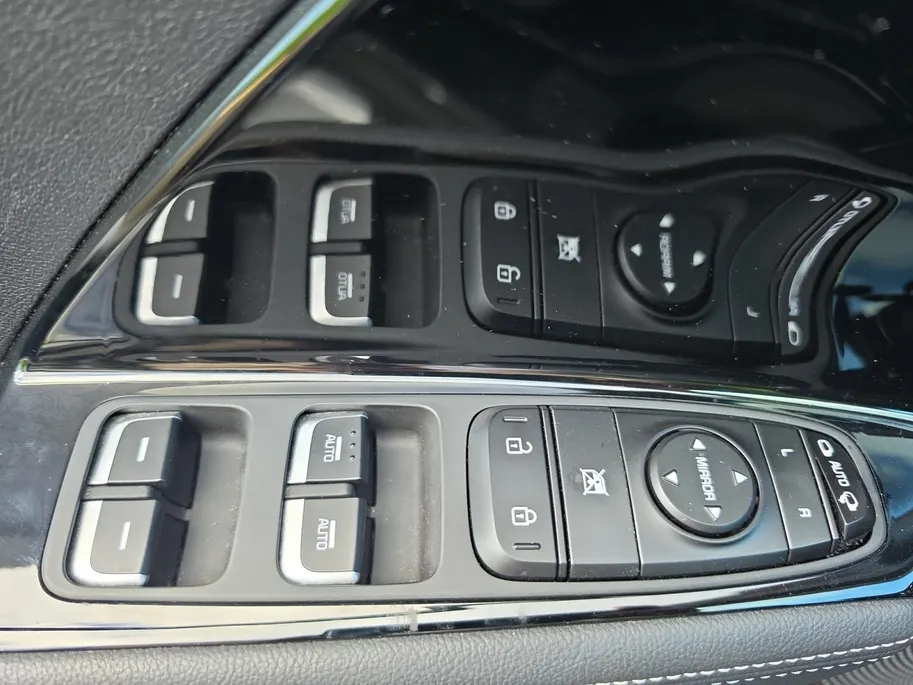 Kia Niro 1.6 GDi Hybrid DynamicLine | Navigatie | Climate control | Cruise control | Trekhaak | Parkeer sensoren | Parkeer camera
