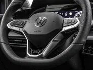 Volkswagen Golf variant R-Line Edition 1.5 eTSI 150 pk 7 versn. DSG · Assistance Pakket Plus · Panoramaschuif-kanteldak · Trekhaak inklapbaar, met elektrische ontgrendeling · Prijs is inclusief inruilpremie · MEGA SALE