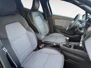 Renault Clio 1.0 TCE TECHNO NAVI AIRCO CAMERA CRUISE CONTROLE APPLE CARPLAY ANDROID AUTO 9.3 INCH SCHERM ZEER MOOIE AUTO PAS 3000KM