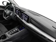 Volkswagen Golf 1.0 eTSI 110pk DSG Life · Camera · Apple/Android Car Play · Navigatie · P-Sensoren · 16'' Inch · Garantie t/m 04-02-2028 of 100.000km