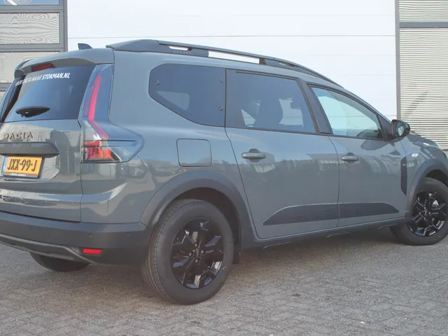 Dacia Jogger 1.8 hybrid 155 PK limited edition 7p. NIEUW TE BESTELLEN