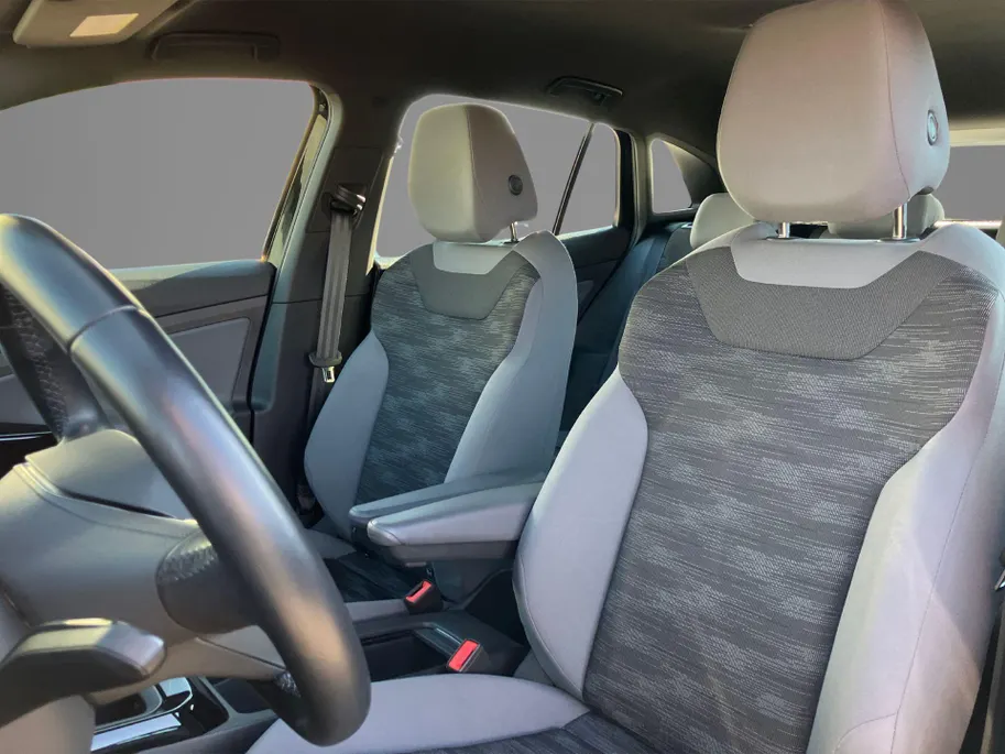 Volkswagen ID.4 Pro 77 kWh 204PK · SOH 94,2% · Warmtepomp · Navigatie · Camera + parkeersensoren · Stoelverwarming · Keyless ·