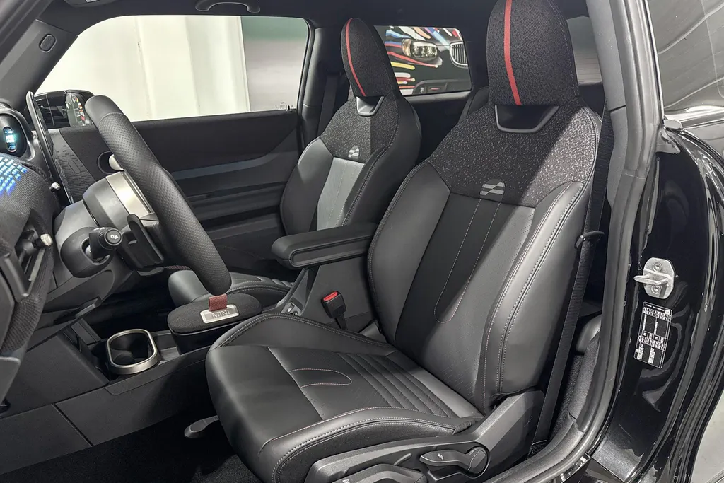 MINI Cooper 3-deurs C John Cooper Works