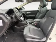 Nissan QASHQAI 1.2 Tekna + | Zeer compleet | Panoramadak | 360 graden camera | Lederen bekleding | BOSE audio | 12 maanden BOVAG garantie |