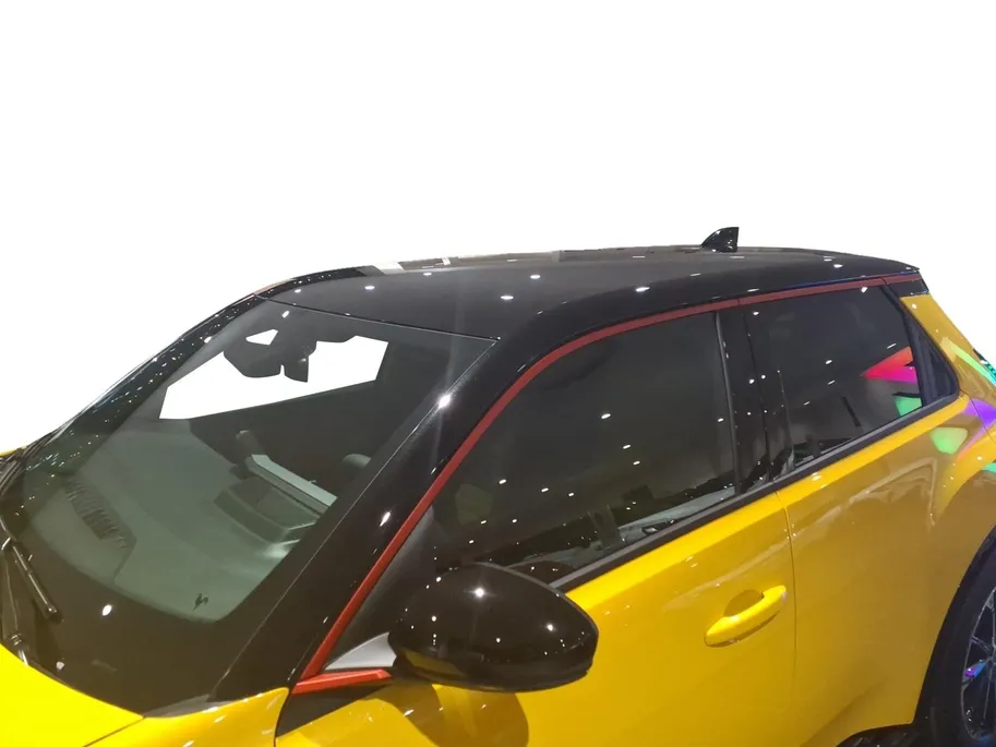 Renault 5 urban range iconic cinq 40 kWh nu 1.600,- voorraad korting | Harman Kardon | Carplay | Stoel-stoelverwarming | Camera |