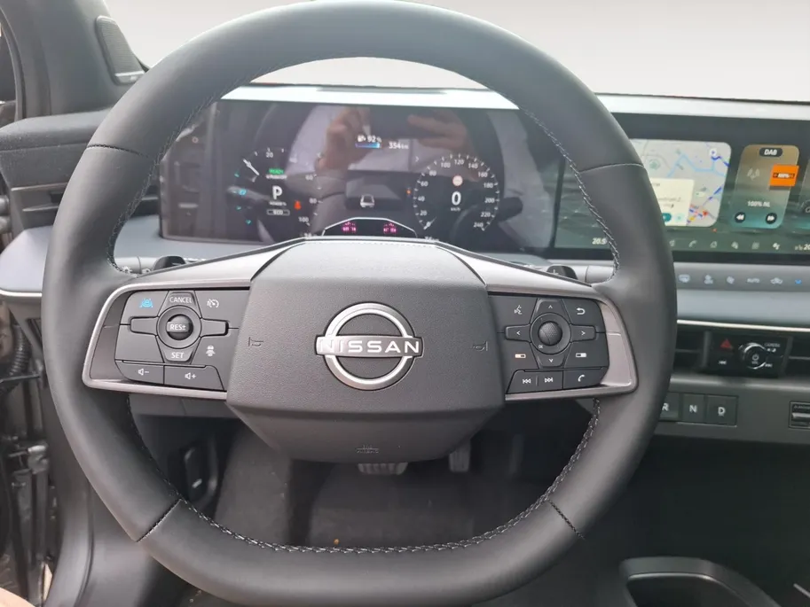 Nissan Leaf Evolve 52 kWh | RIJDEN VOERTUIG | PANODAK | PRO-PILOT | 360 GRADEN CAM | STOEL & SATUUR VERWARMD | HUD |