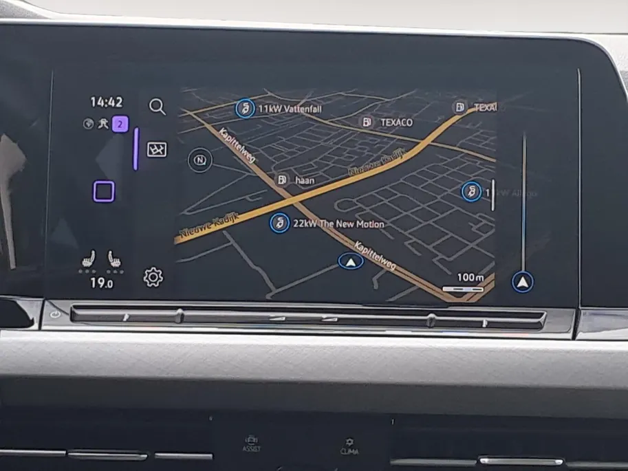 Volkswagen Golf 1.0 eTSI Life Business | DSG | Elek. Stoelverstelling | Stoelverwarming