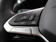 Volkswagen Golf 1.5 eHybrid GTE · Panoramadak · Camera · Inklap. Trekhaak · Matrix LED · Head-Up Display · Dynamic Chassis Control · Garantie t/m 17-07-2030 of 100.000km