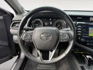 Toyota Camry 2.5 Hybrid Premium LM VELGEN | LEDER | STOELVERWARMING | CRUISE | NAVI | APPLE CARPLAY EN ANDROID