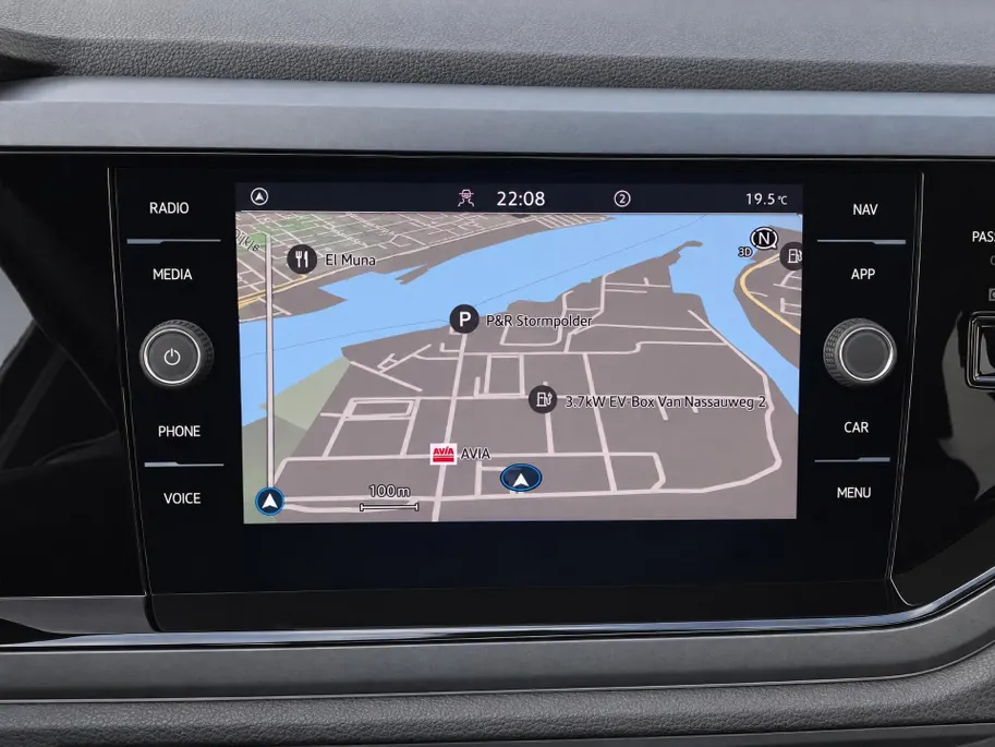 Volkswagen Polo 1.0TSI/95PK R-Line · Panoramadak · Camera + Parkeersensoren · Apple/Android Car Play · Stoelverwarming ·