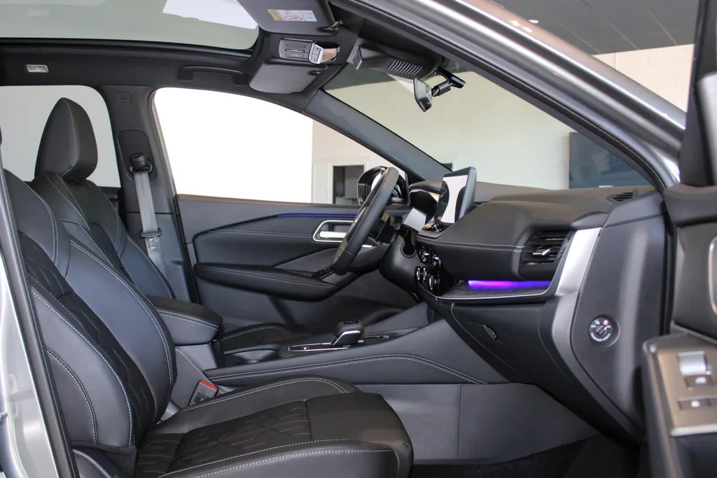 Nissan QASHQAI 1.3 MHEV Xtronic Tekna | Cold Pack | 1800kg trekgewicht | Navigatie | Apple carplay & Android auto | Stoel geheugen | Lederen bekleding | 360grd camera | pdc voor en achter | Electrische stoelverstelling |