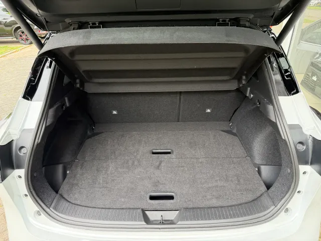 Nissan QASHQAI 1.3 Mild-Hybrid 158pk Xtronic N-Connecta | Panoramadak | Head-Up | Cold Pack | Two-Tone | App Connect | Keyless