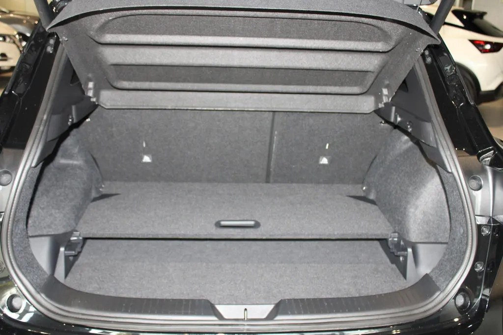 Nissan QASHQAI 1.3 MHEV Xtronic Tekna Plus | Nappa lederen bekleding | 1800kg trekgewicht | Cold pakket | 20inch wielen | Stoelgeheugen | Apple carplay & Android auto| Pro-pilot | Navigatie | Head-up display |