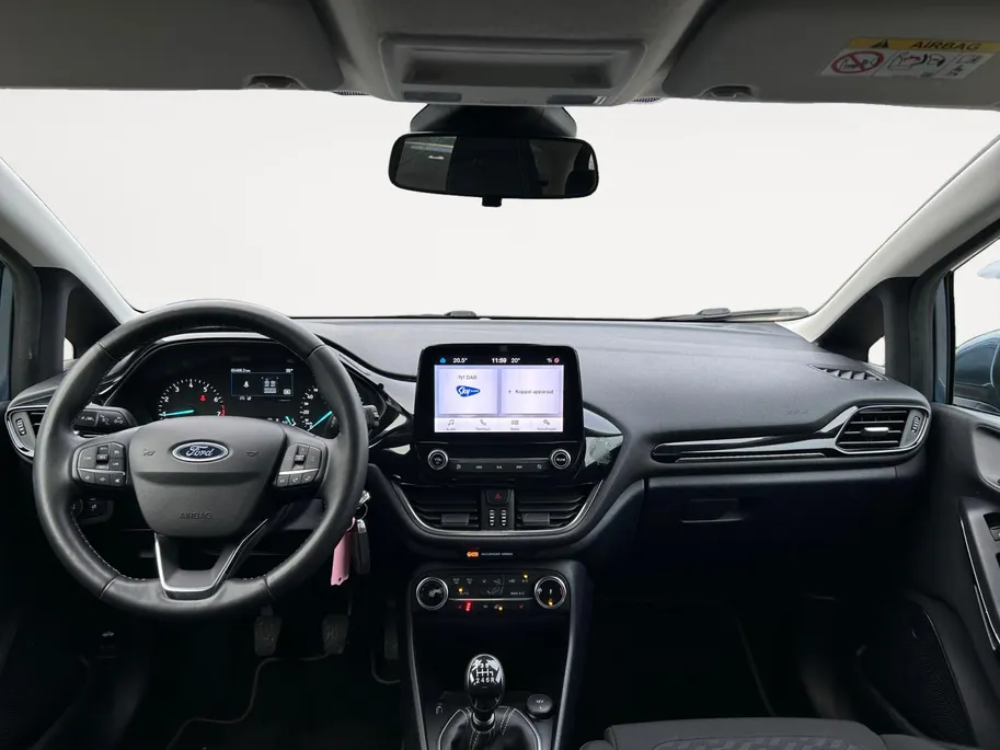 Ford Fiesta 1.0 EcoBoost Titanium 125pk | Stoel- stuur en voorruitverwarming | Navigatie via Apple Carplay & Android auto | Parkeer sensoren