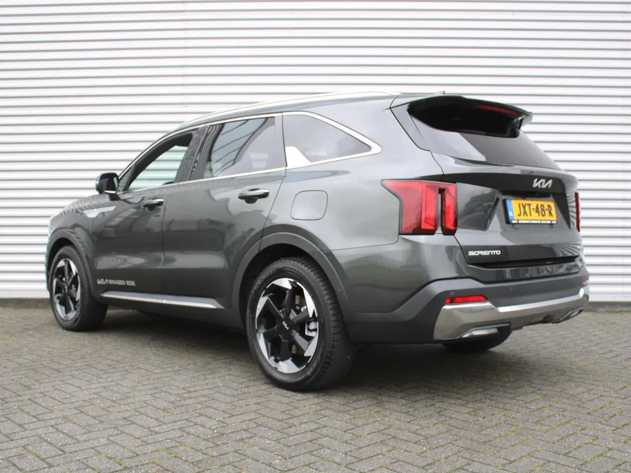 Kia Sorento 1.6 T-GDi Plug-in Hybrid 4WD ExecutiveLine 7p | Stuur-/stoelverwarming + ventilatie | Schuifdak | Leer | 360 Camera | Elek. stoelverst. | HUD | LED | 19' LM |