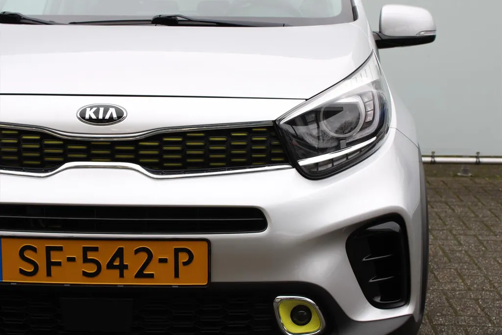 Kia Picanto 1.2 84pk 5-zits X-Line I NAVI | STOELVERWARMING I PDC | CAMERA |