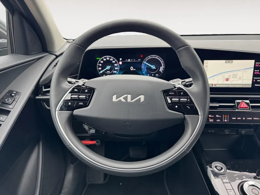 Kia Niro EV Limited Edition 64.8 kWh | Navigatie | Cruise control | Stoel + Stuur verwarming | Parkeer sensoren | Parkeer camera