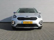 Kia Niro 1.6 GDi Hybrid DynamicPlusLine | Stuur-/stoelverwarming | Camera | Leer | Navi | Clima | Cruise adapt. | LED | Keyless | 16' LM |