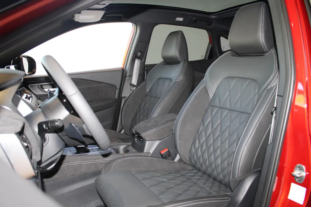 Nissan QASHQAI 1.3 MHEV Xtronic Tekna Plus | Nappa lederen bekleding | 20Inch lm wielen | Navigatie | Apple carplay & Android auto | Stoelgeheugen | 360grd camera | Stoel-, stuur- en voorruit verwarming | Climate controle|