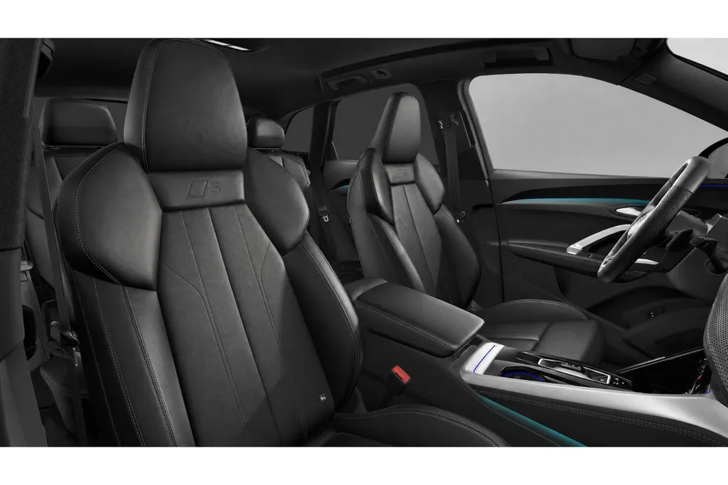 Audi Q5 2.0 TFSI e-hybrid quattro S edition 299 PK · Tech plus · Trekhaak elek. wegklapbaar · MMI bijrijdersdisplay