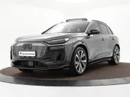 Audi Q6 e-tron S edition performance 100 kWh 306pk · SOH 97,9% · Panoramadak · 360 Camera · Inklap. Trekhaak · Luchtvering · B&O Sound · Head-Up Display · Garantie t/m 15-03-2031 of 100.000km