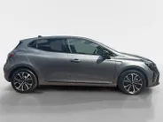 Renault Clio 1.6 E-Tech Full Hybrid 145 techno | Automaat | Apple Carplay & Android Auto | Camera | Navigatie | Parkeersensoren | Cruise Control | 12 Maanden BOVAG Garantie