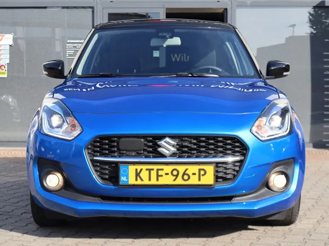 Suzuki Swift 1.2 Style Hybrid Automaat | Carplay | Keyless | AdaptiveCruise | AllSeasons