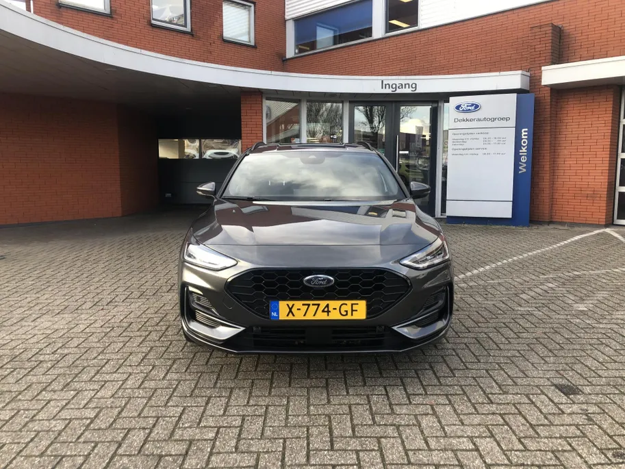 Ford Focus Wagon 1.0 EcoBoost Hybrid ST Line GROOT NAVIGATIESCHERM.
