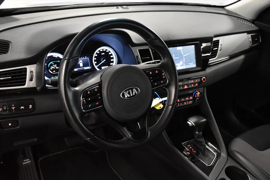 Kia Niro 1.6 GDi Hybrid 141pk DCT6 First Edition TREKHAAK