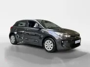 Kia Rio 1.0 TGDI ComfortPlusLine Navigator | Orginele Kilometerstand ! | Trekhaak Afneembaar 7- Polig | Apple Carplay / Android Auto | Navigatiesysteem | Parkeersensoren + Camera Achter | Airconditioning | Cruise Control
