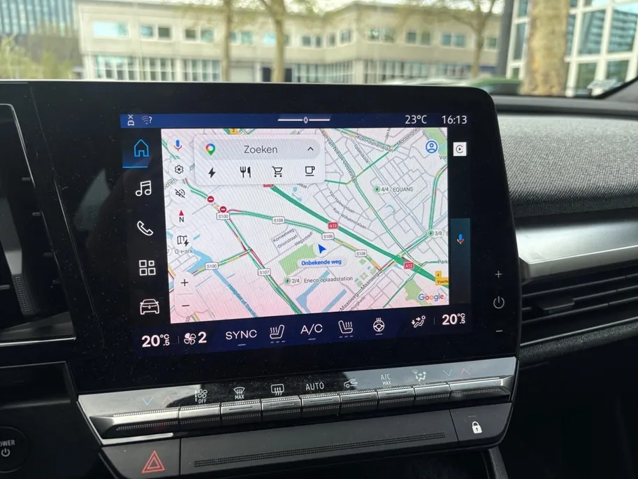 Renault Megane E-Tech comfort range Evolution 60 kWh NAVI AIRCO CRUISE CONTROLE APPLE CARPLAY ANDROID AUTO ADAPTIEVE CRUISE CONTROLE 20INCH VELGEN ZEER MOOIE AUTO
