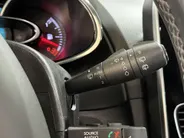 Renault Clio 90PK TCe Intens | 1e eigenaar | Camera | Parkeersensoren | Climate Control | Lichtmetalen Velgen | Full LED | Half Leder | Bluetooth |