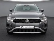 Volkswagen T-Roc 1.0 TSI 110pk Life · Trekhaak · Camera · Dodehoeksensoren · Adaptive Cruise Control · Apple/Android Car Play · Clima ·