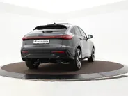 Audi Q5 Sportback 2.0 TFSI e-hybrid 367pk Quattro S edition Competition · Panoramadak · Inklap. Trekhaak · 360 Camera · Matrix LED · Elek. Stoelen · RS Carbon Styling Pack · Garantie t/m 10-12-2030 of 100.000km