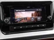 SEAT Arona 1.0 EcoTSI 115pk DSG FR Business Connect · Apple/Android Car Play · Cruise Control · Clima · Elek. Inklapbare Spiegels · Garantie t/m 28-03-2027