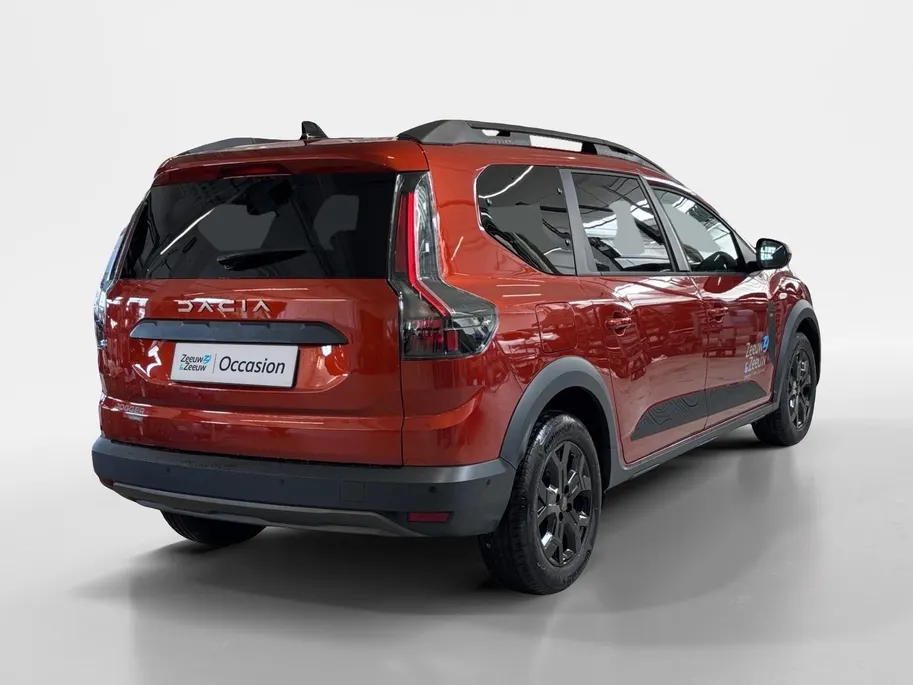 Dacia Jogger 1.8 hybrid 155 limited edition 7p. AUTOMAAT NAVI AIRCO CAMERA CRUISE CONTROLE APPLE CARPLAY ANDROID AUTO LM VELGEN 7 STOELEN !!LET OP RIJDENDE DEMO VRAAG NAAR ACTUELE KMSTAND!!!