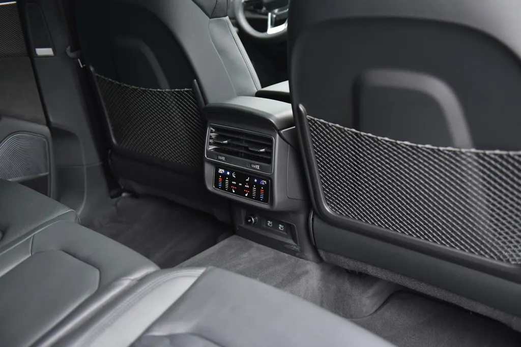 Audi RSQ8-R ABT 740PK QUATTRO