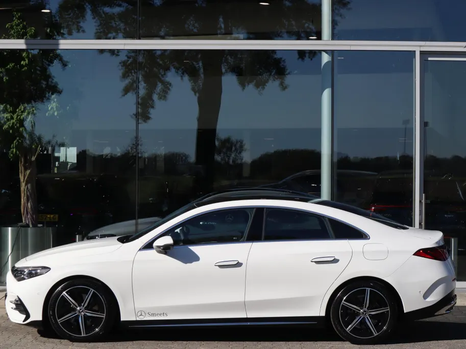 Mercedes-Benz CLA 200 Business Solution AMG